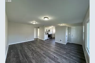 961 17th Ave, Longview, WA 98632 - Photo 2