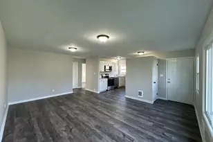 961 17th Ave, Longview, WA 98632 - Photo 2