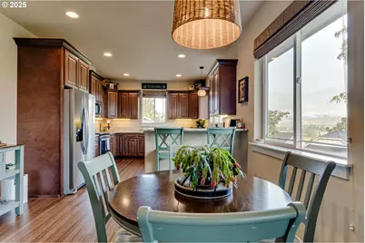 6452 Dogwood St, Springfield, OR 97478 - Photo 10