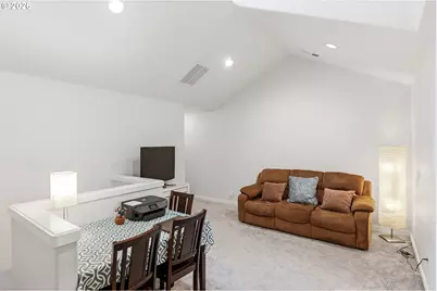 17264 SW Marty Ln, Beaverton, OR 97003 - Photo 8