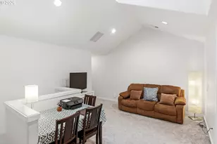 17264 SW Marty Ln, Beaverton, OR 97003 - Photo 8