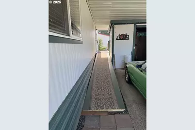 1225 W 10th Ave #26, Junction City, OR 97448 - Photo 4