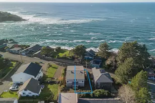 420 SW Coast Ave, Depoe Bay, OR 97341 - Photo 2