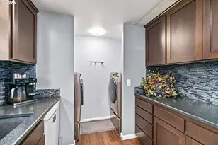 596 Blackfoot Ave, Eugene, OR 97404 - Photo 16