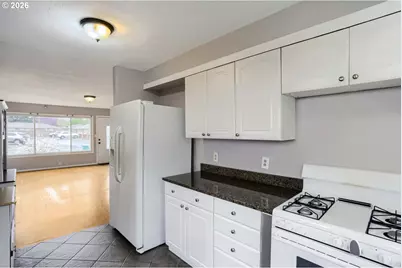3204 E 29th St, Vancouver, WA 98661 - Photo 8