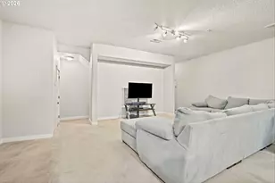 8648 NE Delamere Way, Hillsboro, OR 97006 - Photo 8