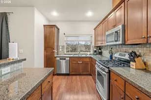 8648 NE Delamere Way, Hillsboro, OR 97006 - Photo 2