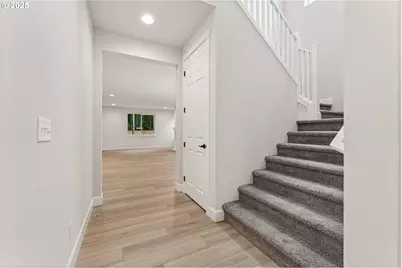 11010 NE 131st Ct, Vancouver, WA 98682 - Photo 2