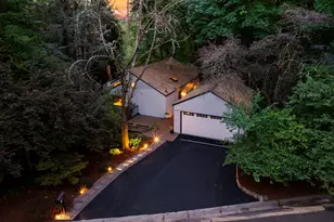 71 Tanglewood Dr, Lake Oswego, OR 97035 - Photo 1