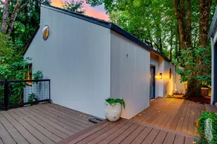 71 Tanglewood Dr, Lake Oswego, OR 97035 - Photo 1