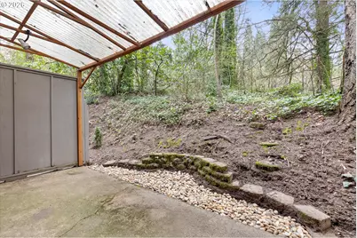 5561 SW Multnomah Blvd, Portland, OR 97219 - Photo 18