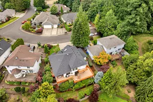 15435 NE Siskiyou St, Portland, OR 97230 - Photo 46