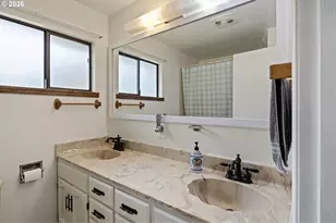 296 Mobley Dr, Azalea, OR 97410 - Photo 18