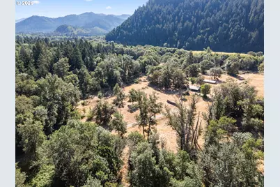 706 Creek Rd, Azalea, OR 97410 - Photo 8