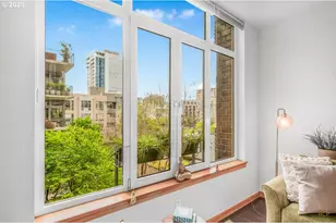 1255 NW 9th Ave, Portland, OR 97209 - Photo 12