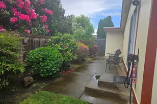 3355 N Delta Hwy, Eugene, OR 97408 - Photo 2