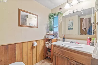 2409 Ireland Rd, Winston, OR 97496 - Photo 28