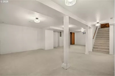 8907 SE Clay St, Portland, OR 97216 - Photo 22