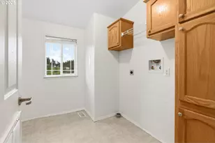 35986 Enterprise Rd, Creswell, OR 97426 - Photo 40