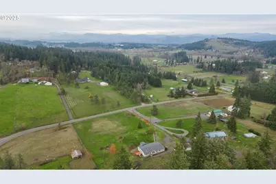 35986 Enterprise Rd, Creswell, OR 97426 - Photo 4