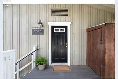 2046 W 14th Pl, Eugene, OR 97402 - Photo 2