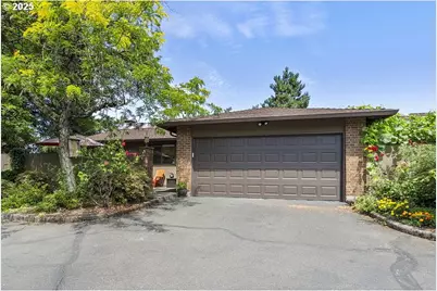 14729 NE Stanton Ct, Portland, OR 97230 - Photo 2