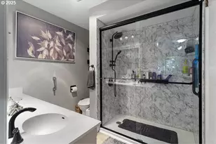 14729 NE Stanton Ct, Portland, OR 97230 - Photo 16