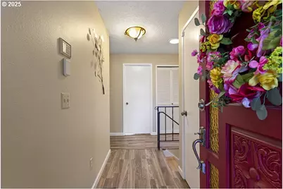 14729 NE Stanton Ct, Portland, OR 97230 - Photo 4