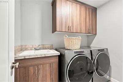 9034 SW 49th Ave, Portland, OR 97219 - Photo 26