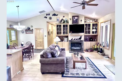 15843 Hunt Mountain Ln, Baker City, OR 97814 - Photo 8