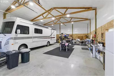 30271 Horseshoe Loop, Lebanon, OR 97355 - Photo 4