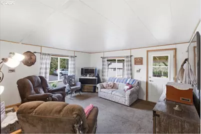 30271 Horseshoe Loop, Lebanon, OR 97355 - Photo 10