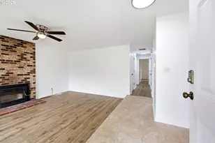405 SE 21st St, Troutdale, OR 97060 - Photo 12