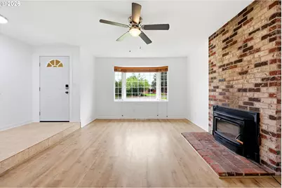 405 SE 21st St, Troutdale, OR 97060 - Photo 10