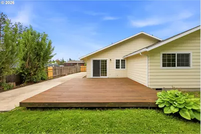 405 SE 21st St, Troutdale, OR 97060 - Photo 28