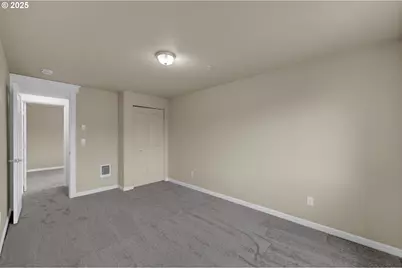 1725 Allea Dr, Eugene, OR 97404 - Photo 32