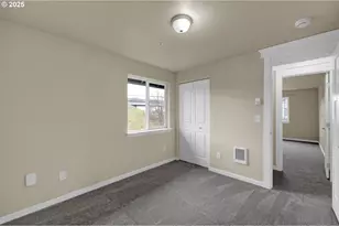 1725 Allea Dr, Eugene, OR 97404 - Photo 30