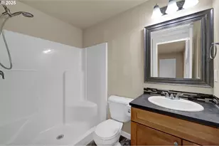 1725 Allea Dr, Eugene, OR 97404 - Photo 28