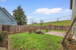 1725 Allea Dr, Eugene, OR 97404 - Photo 36