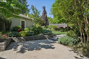 905 SE 71st Ave, Portland, OR 97215 - Photo 38