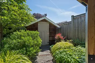 905 SE 71st Ave, Portland, OR 97215 - Photo 48