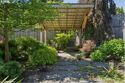 905 SE 71st Ave, Portland, OR 97215 - Photo 42