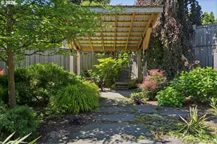 905 SE 71st Ave, Portland, OR 97215 - Photo 42