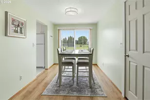 2049 W Hayes St, Woodburn, OR 97071 - Photo 12