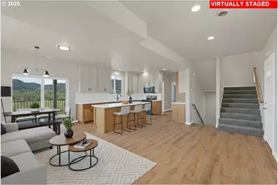 845 Forest Heights St, Sutherlin, OR 97479 - Photo 12