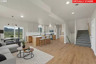 845 Forest Heights St, Sutherlin, OR 97479 - Photo 12