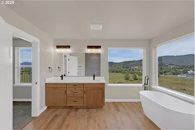 845 Forest Heights St, Sutherlin, OR 97479 - Photo 22