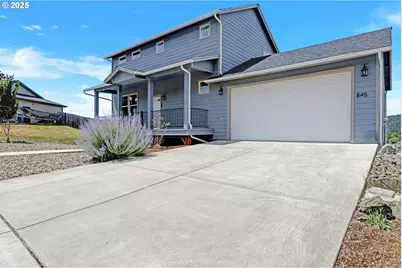845 Forest Heights St, Sutherlin, OR 97479 - Photo 2