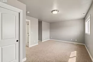 2721 La Darrah St, Eugene, OR 97404 - Photo 32