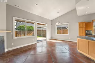 2721 La Darrah St, Eugene, OR 97404 - Photo 10